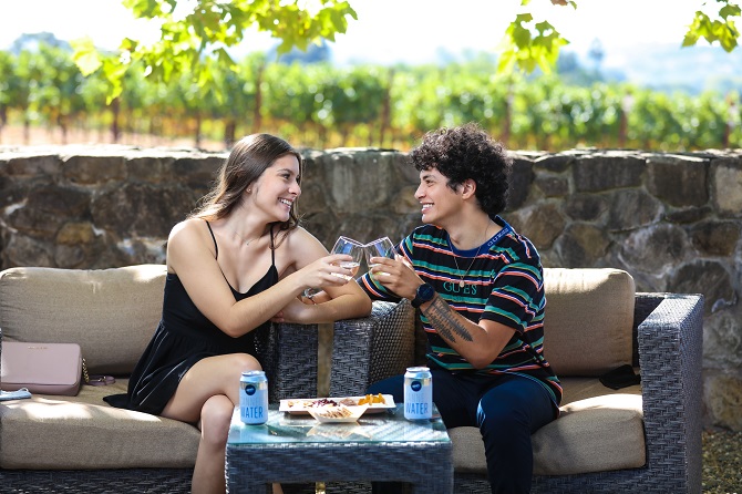 FoSo Seated Tasting web 670x530 1